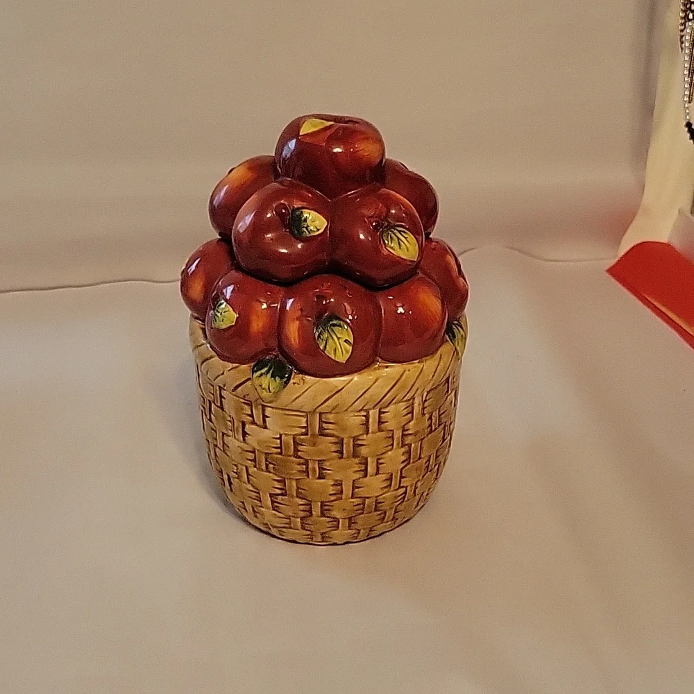 Basket of Apples Canister